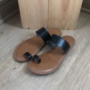 Universal Thread // Black Sandals